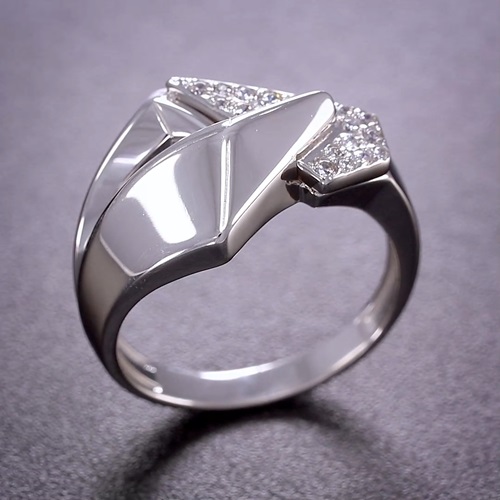 Кольцо из серебра с камнем Фианит фото, цены