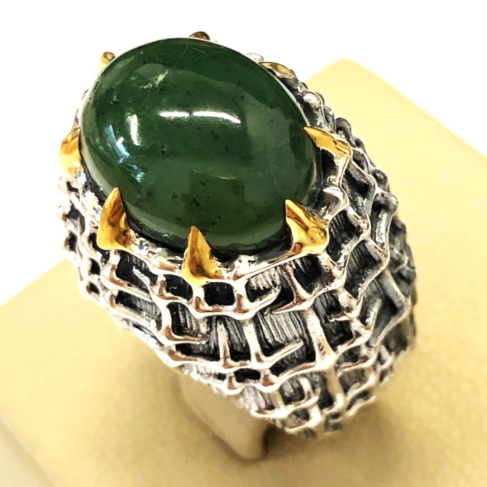 Кольцо из серебра с камнем Нефрит фото, цены