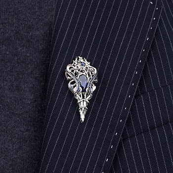 Брошь из серебра с камнем Изумруд синт. фото, цены